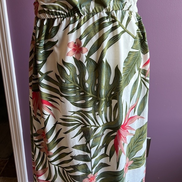 Lularoe Summer tank Dress tropical palm red green leaves leaf size medium floral - Picture 3 of 8